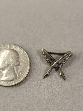Vintage Vanguard Crossed Quill Feathers 925 Lapel Pin